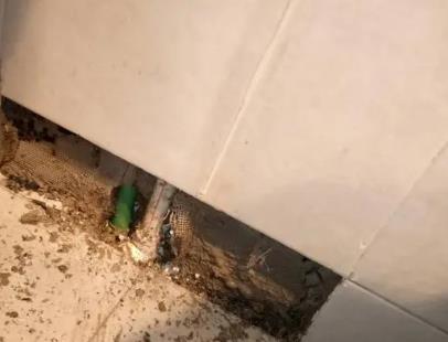 思明楼顶漏水维修公司分享下修复水管漏水的几种小方法